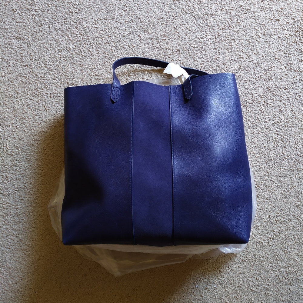 Madewell Suede Stripe Transport Leather Tote
NWT - Picture 9 of 9